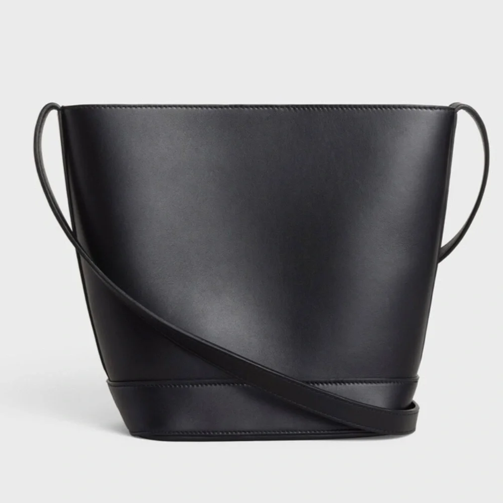 CELINE Triomphe Cuir bucket bag - Picture 4 of 4